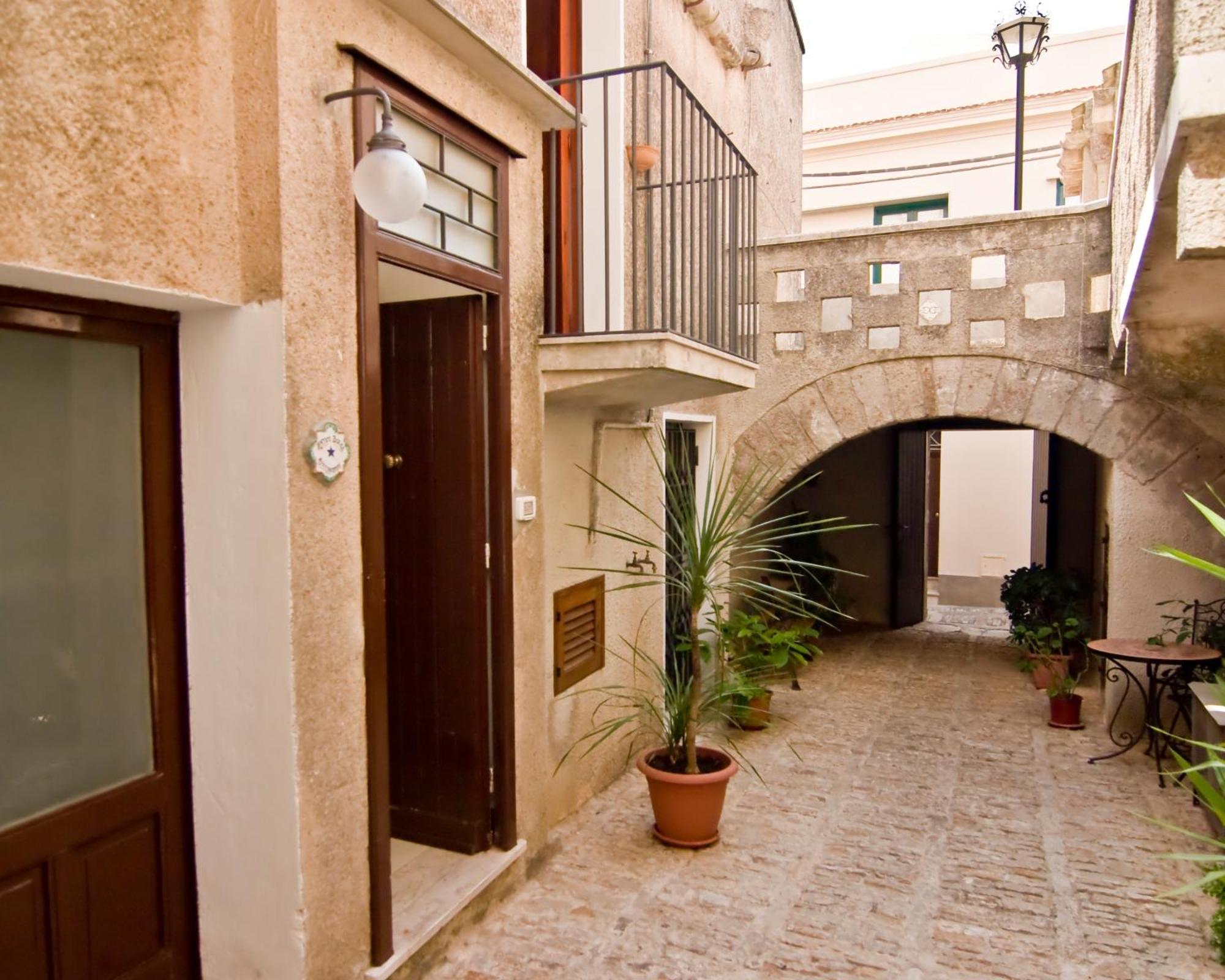 Antico Borgo Hotell Erice Exteriör bild